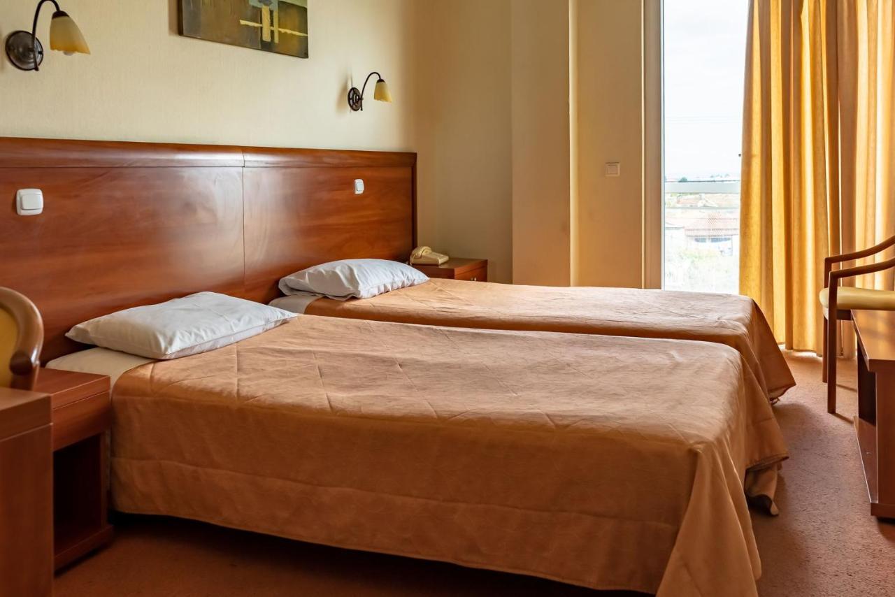 Telis Hotel 艾伊翁 外观 照片