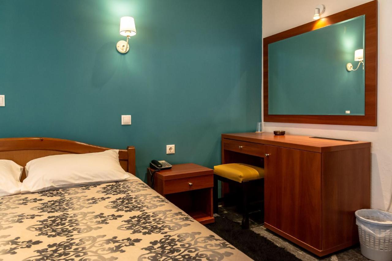 Telis Hotel 艾伊翁 外观 照片